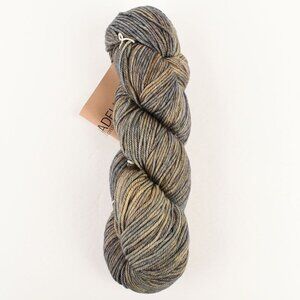 MadelineTosh DK Twist Yarn Merino Wool 250 Yds Hand Dyed Blue Lacy